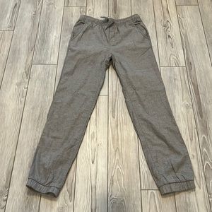 Gray Old Navy boy’s pants in XL.